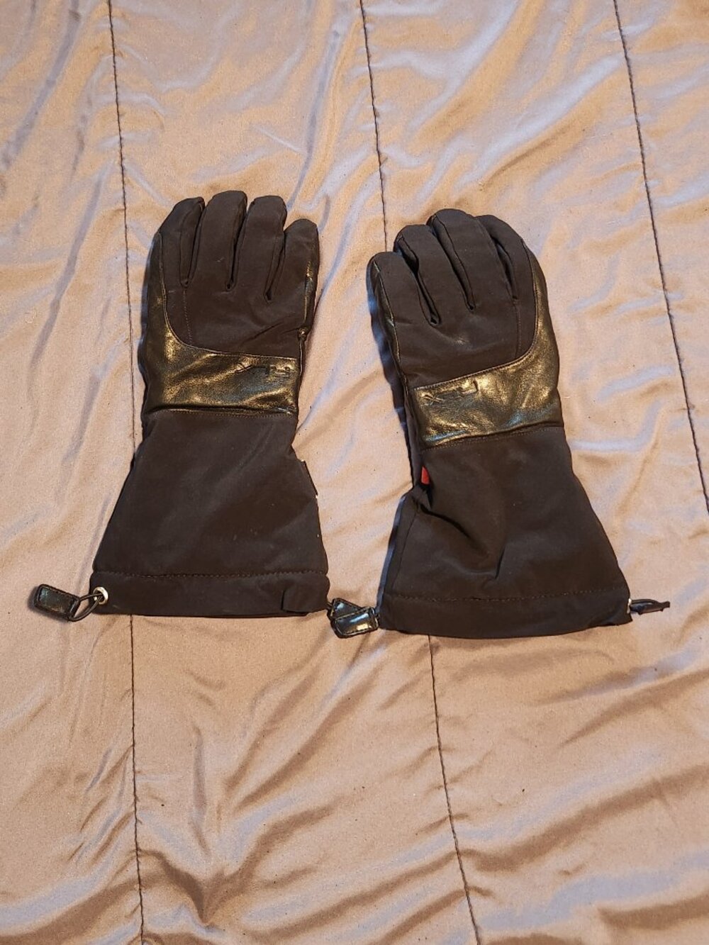 Ladies Small RLX ski glove ( Ralph Lauren )
